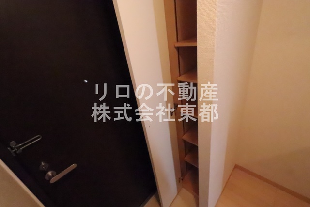 玄関　※上階の写真です