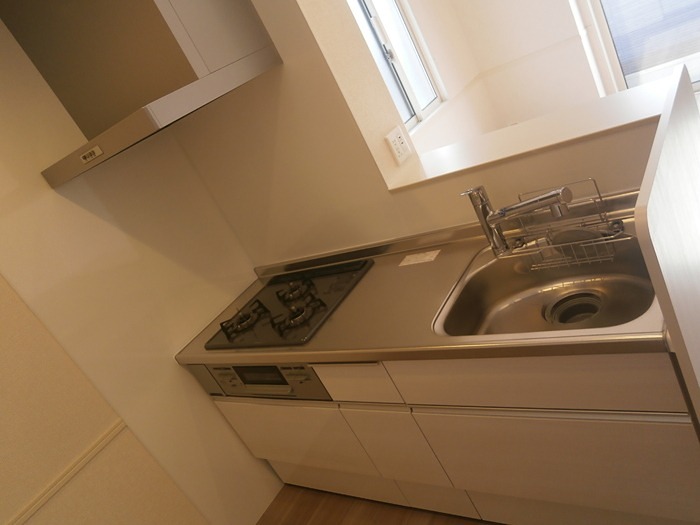 キッチン　3口コンロ・グリル付きです★