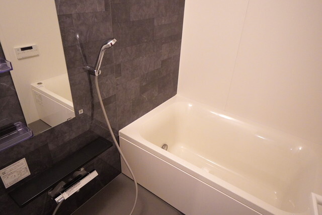 バス・シャワールーム　※写真は同タイプ住戸です。