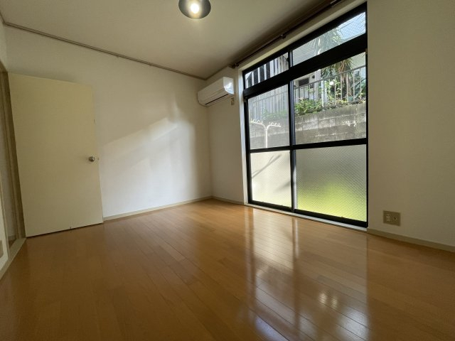 居室・リビング　※同間取り1階のお部屋の写真です