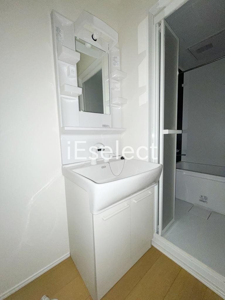 洗面設備　身支度らくらくシャンプードレッサー！