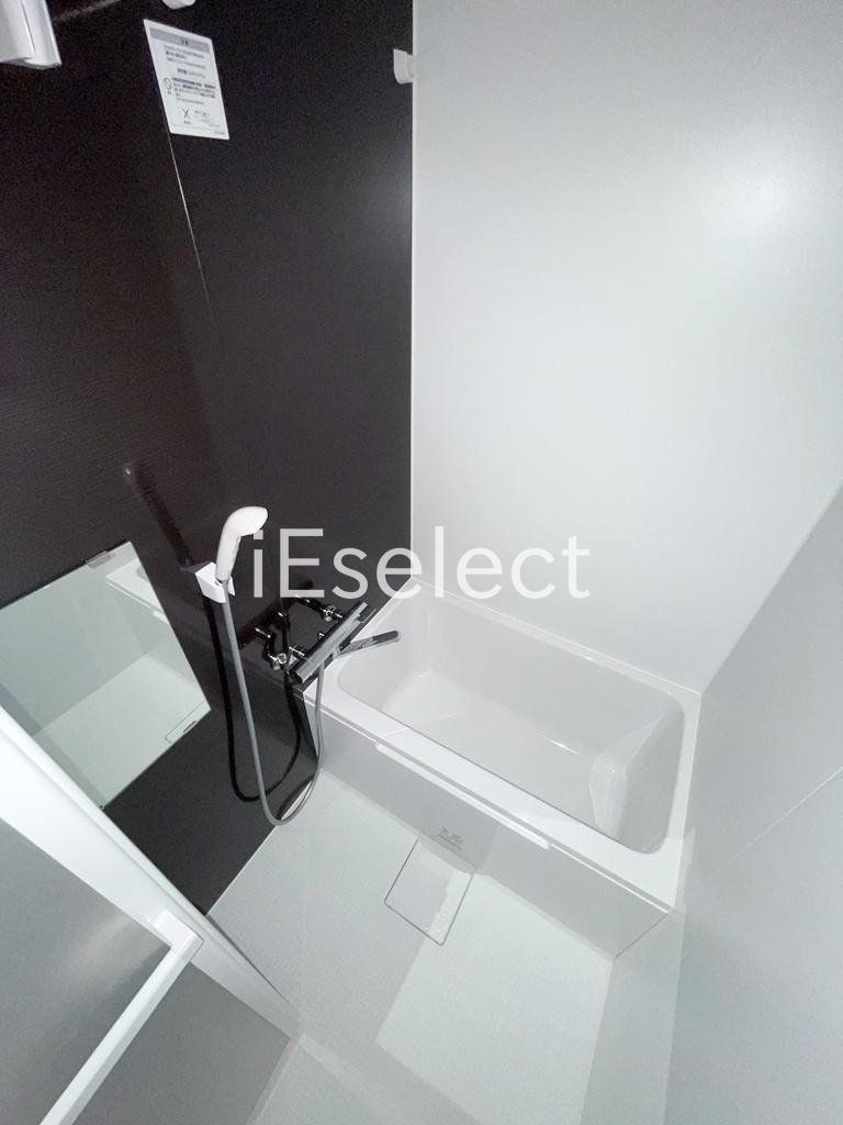 バス・シャワールーム　浴室乾燥機付きのバスルーム★