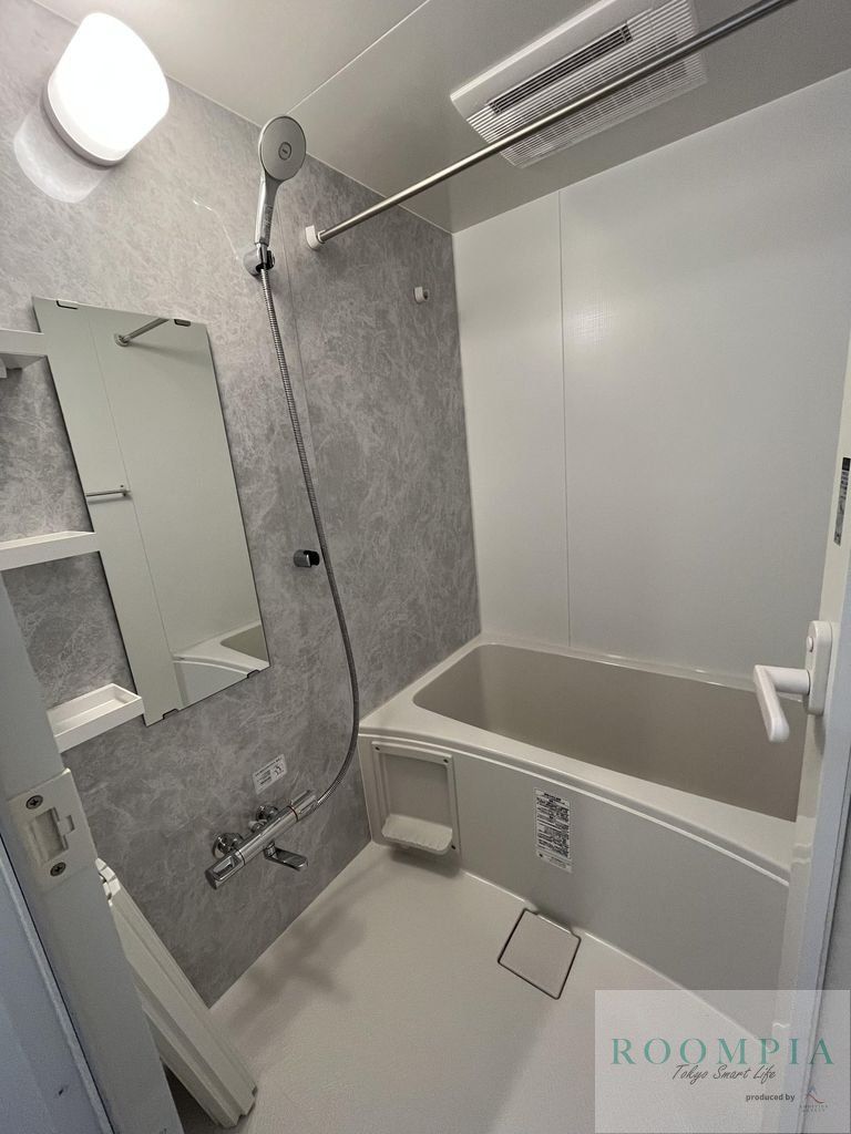 バス・シャワールーム　バス