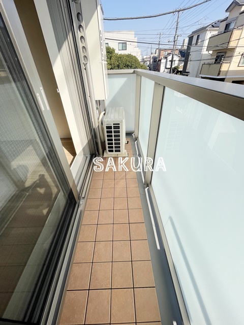 バルコニー　便利で嬉しいバルコニー付きです♪