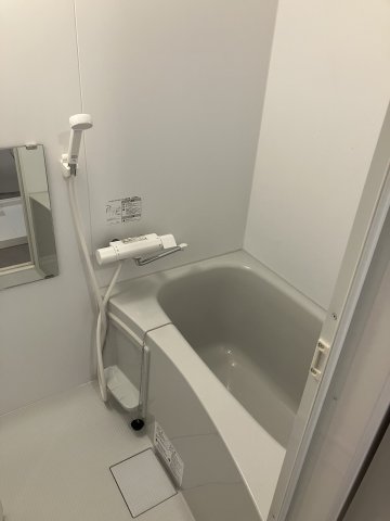 バス・シャワールーム　ゆったり過ごせるお風呂です