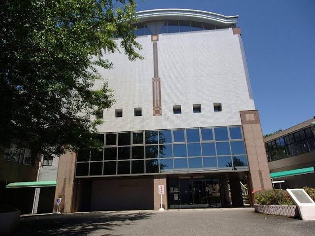 図書館　宮崎学園図書館（図書館）まで2003m