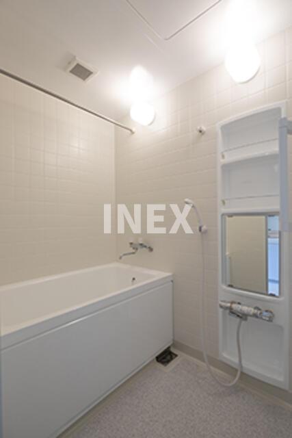 バス・シャワールーム　※写真は同タイプ住戸です。