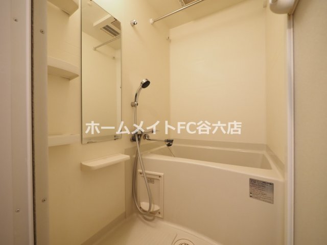 バス・シャワールーム
