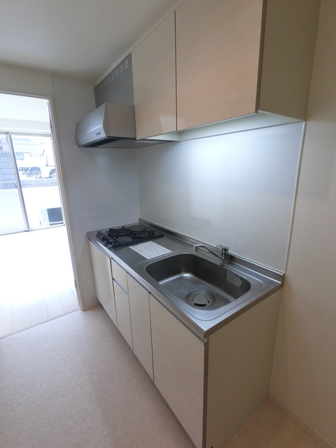 キッチン　（参考）同一建物内の他の部屋の写真となります。