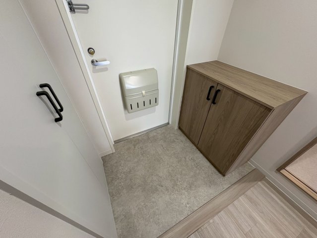 玄関　インプルーブ金山