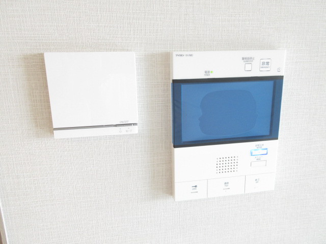 セキュリティ　モニター付オートロック！防犯カメラや２４時間監視セキュリティ