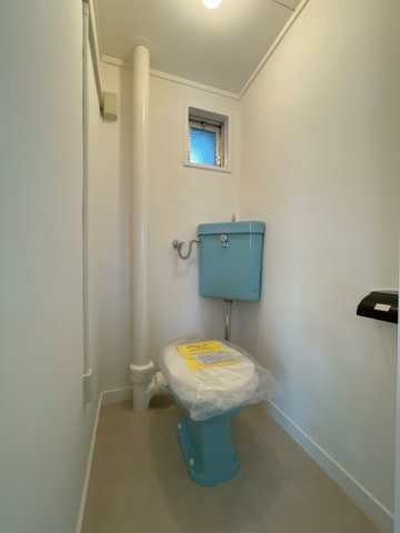 トイレ　写真は反転のお部屋のものです
