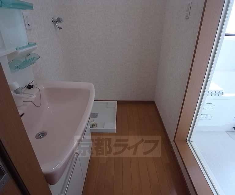 洗面設備　脱衣所です。