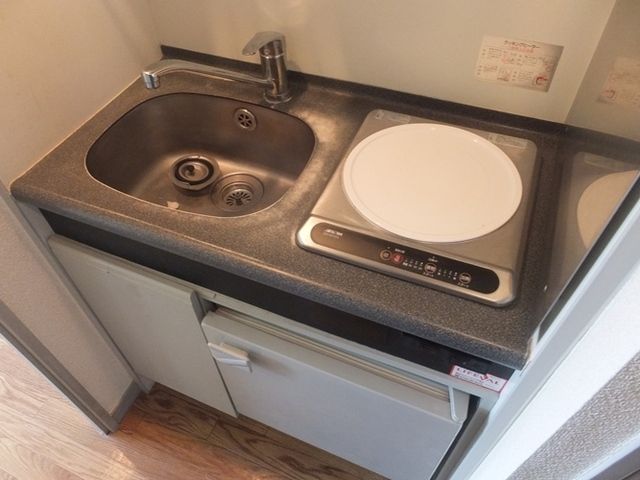 キッチン　システムキッチン１口コンロ　ミニ冷蔵庫付
