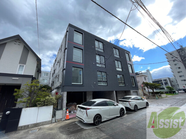 建物外観　札幌市中央区大通東８丁目「Ｉｎｓｉｇｎｉａ大通東」