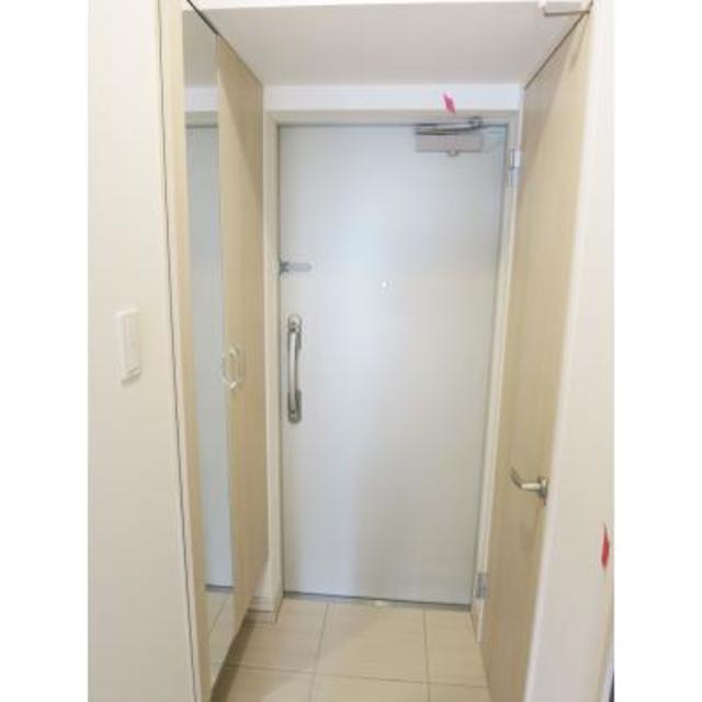 玄関　※写真は同タイプ住戸です。