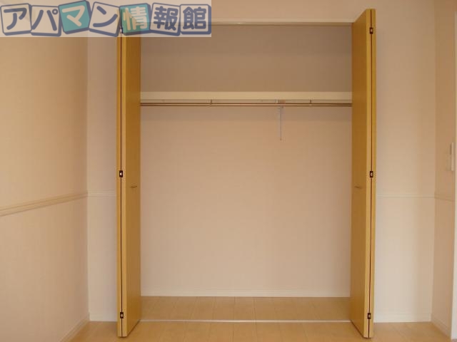 収納　クローゼット