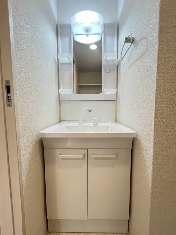 洗面設備　広い洗面スペース