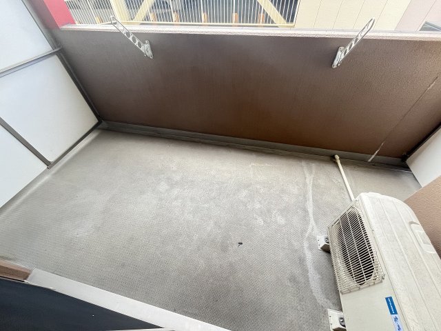 バルコニー　バルコニーがあります