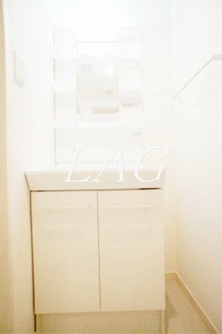 洗面設備　独立洗面台です。