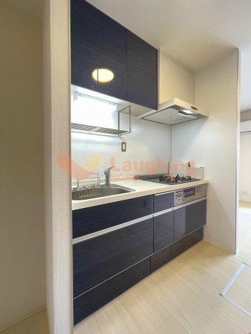 キッチン　同建物の別のお部屋の写真です