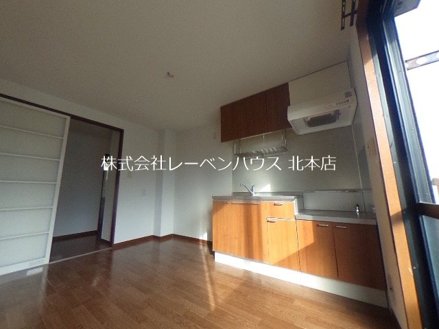 キッチン　レーベンハウス北本店へ　048-590-5757