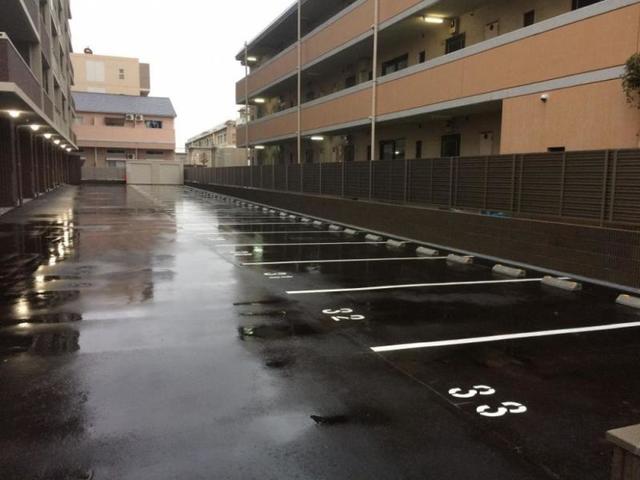 駐車場　現状優先