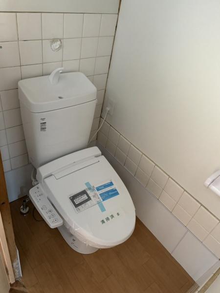 京阪本線 萱島駅 徒歩10分 1階建 築61年のトイレ写真