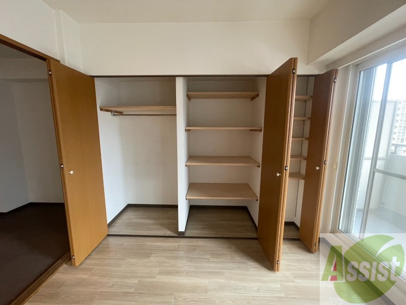収納　寝室の収納です。部屋がすっきり片付きます。
