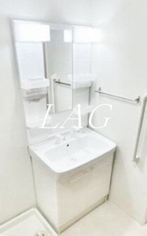 洗面設備　独立洗面台です。