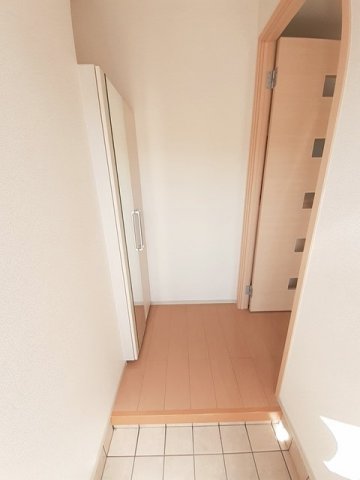 玄関　明るい玄関です