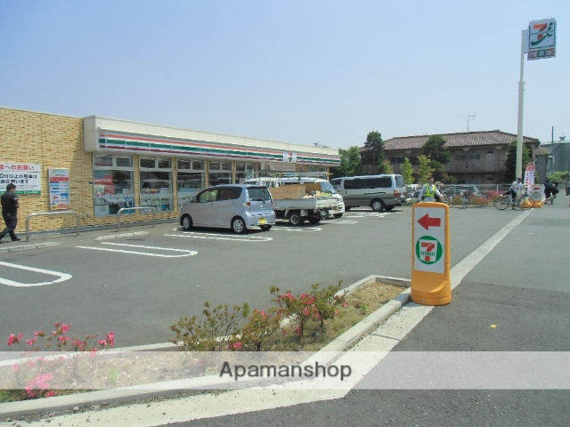コンビニ　セブンイレブン（コンビニ）まで391m