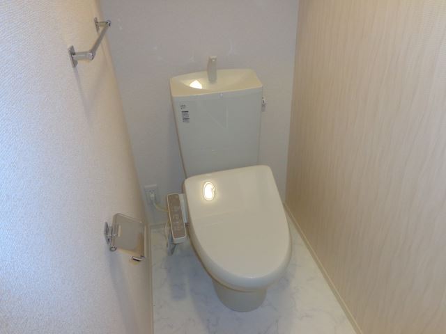 トイレ　ウォシュレット付きのトイレです