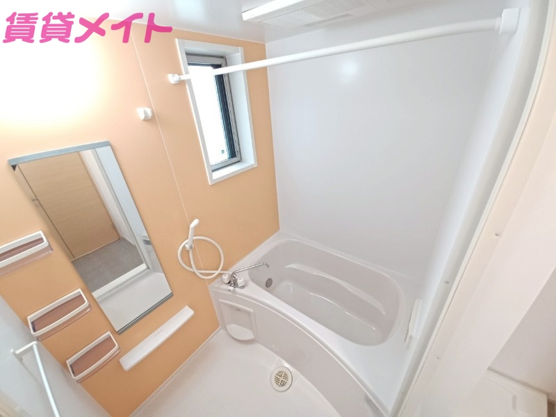 バス・シャワールーム　別部屋参考写真です