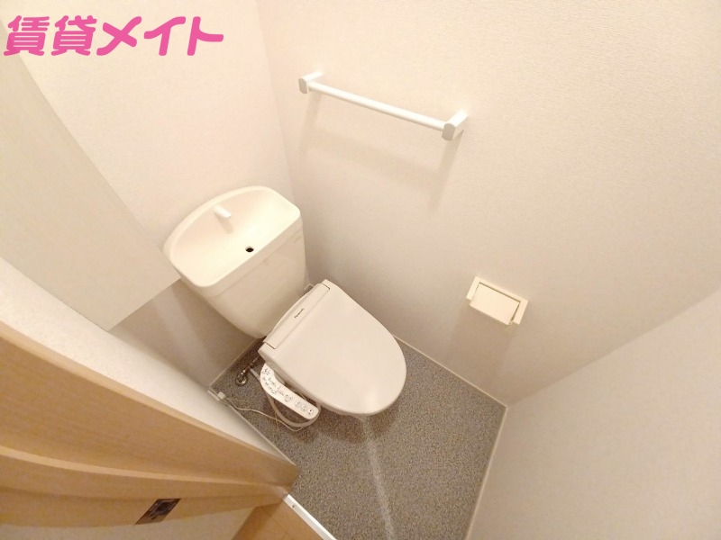 洗面設備　別部屋参考写真です