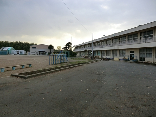 小学校　前野小（小学校）まで1530m