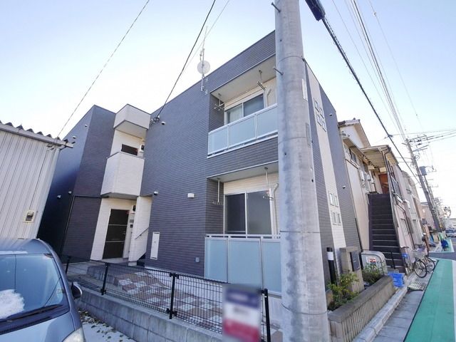 建物外観　★人気シリーズの築浅物件です★