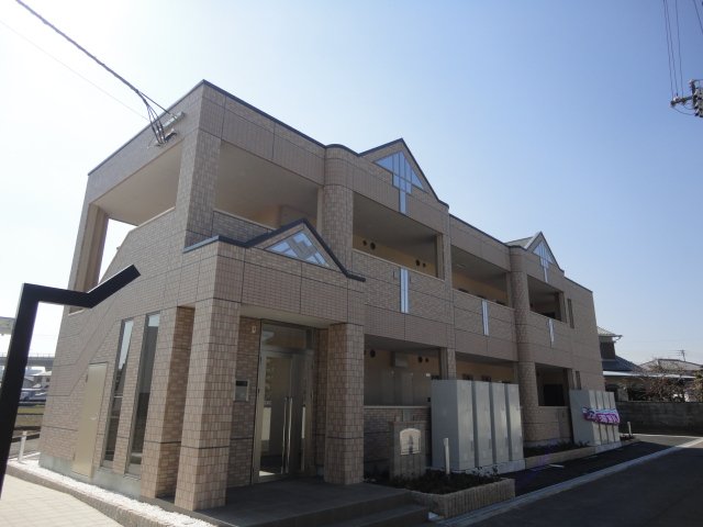 建物外観　外観写真（昼）