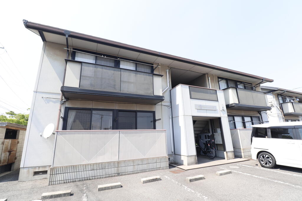 建物外観　日吉町の3DKアパート♪