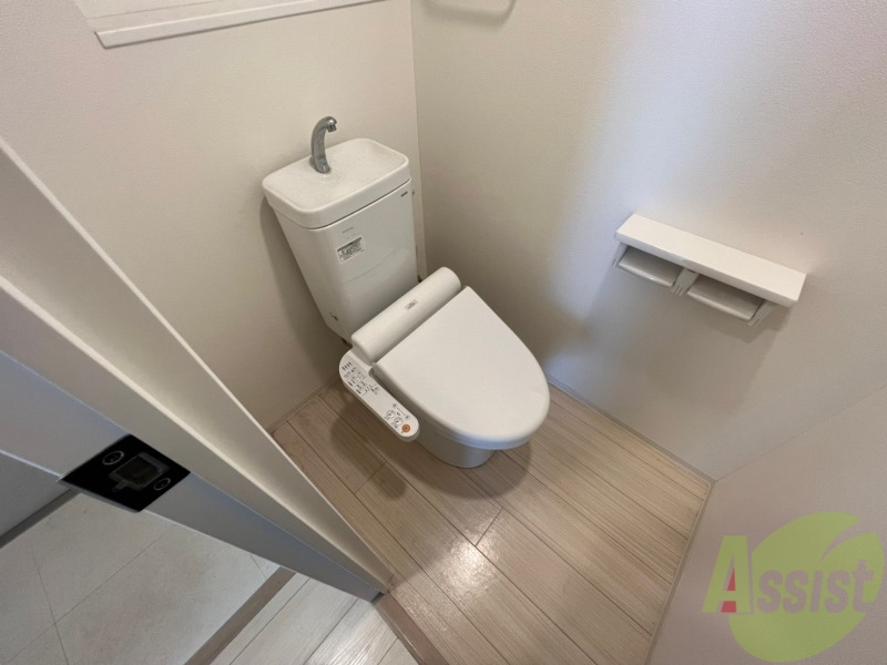 トイレ　トイレです。ウォシュレット付を探している方、おすすめです。