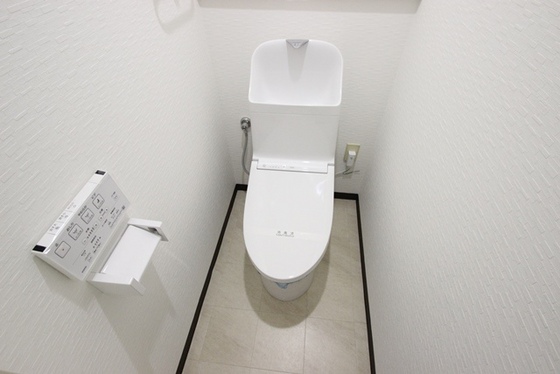 トイレ　※別部屋の写真です