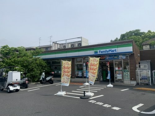 コンビニ　ファミリーマート 永福一丁目店（コンビニ）まで66m