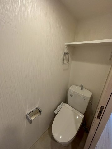 トイレ　落ち着いたトイレです