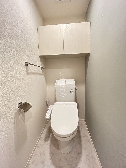 トイレ　ウォシュレット付きのトイレ