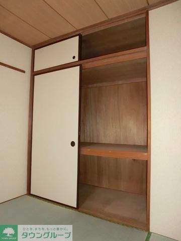収納　押入
