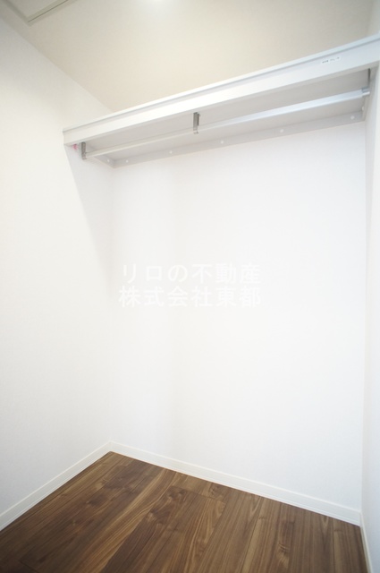 収納　奥行のあるウォークインクローゼットならお荷物多い方でも安心☆