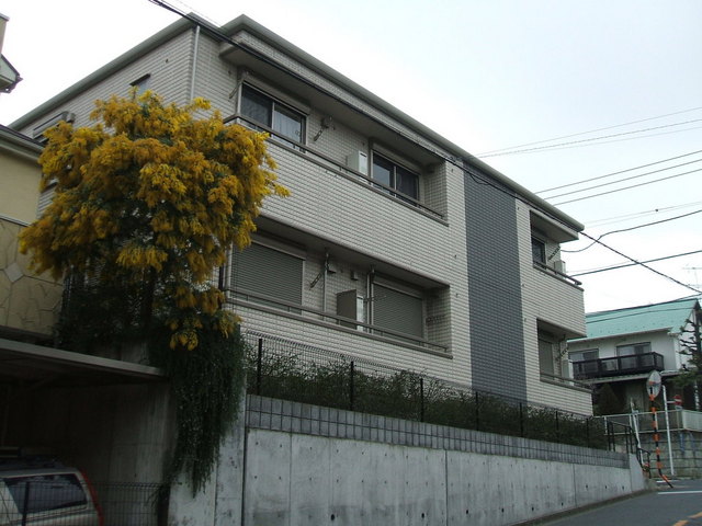 建物外観　★物件現地や最寄駅でのお待ち合わせでご案内が可能です★