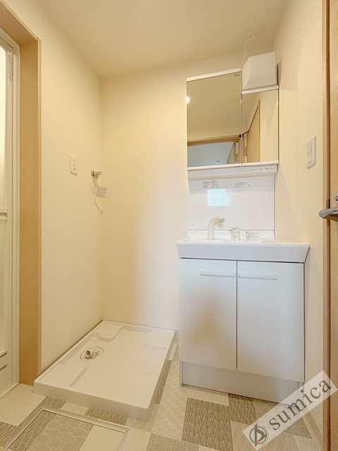 洗面設備　洗面脱衣所付き！独立洗面台が便利です♪♪