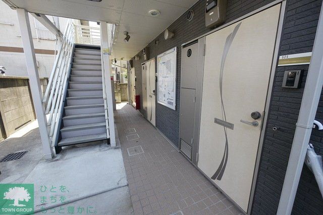 エントランス　エントランス