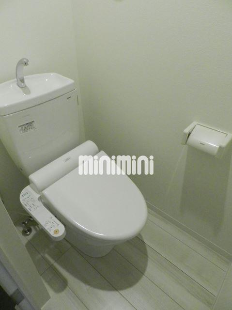 トイレ　バス・トイレ別　ウォシュレット機能付き